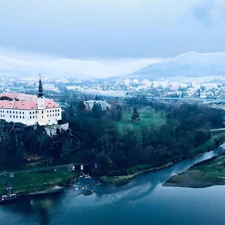Apartman Domov Ντέτσιν Εξωτερικό φωτογραφία