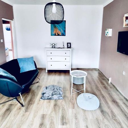 Apartman Domov Ντέτσιν Εξωτερικό φωτογραφία