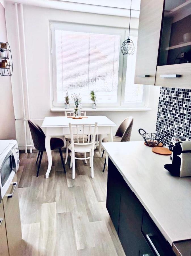 Apartman Domov Ντέτσιν Εξωτερικό φωτογραφία